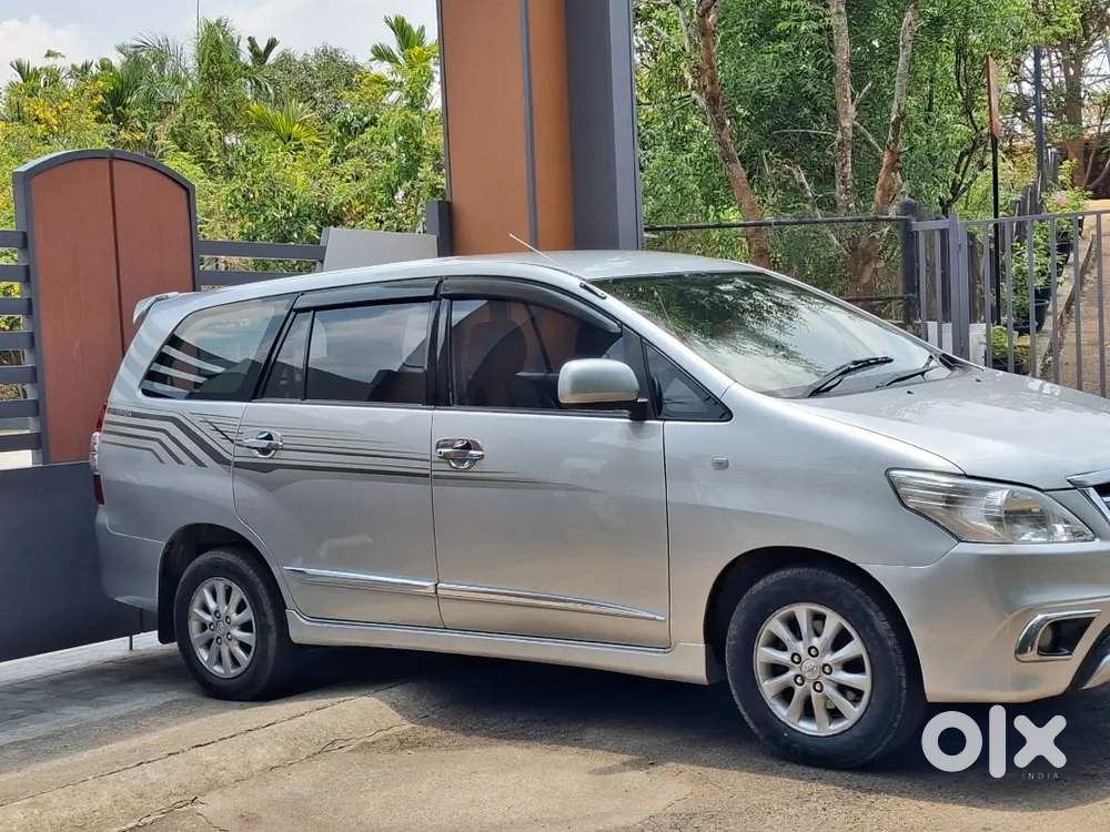 Toyota Innova 2013