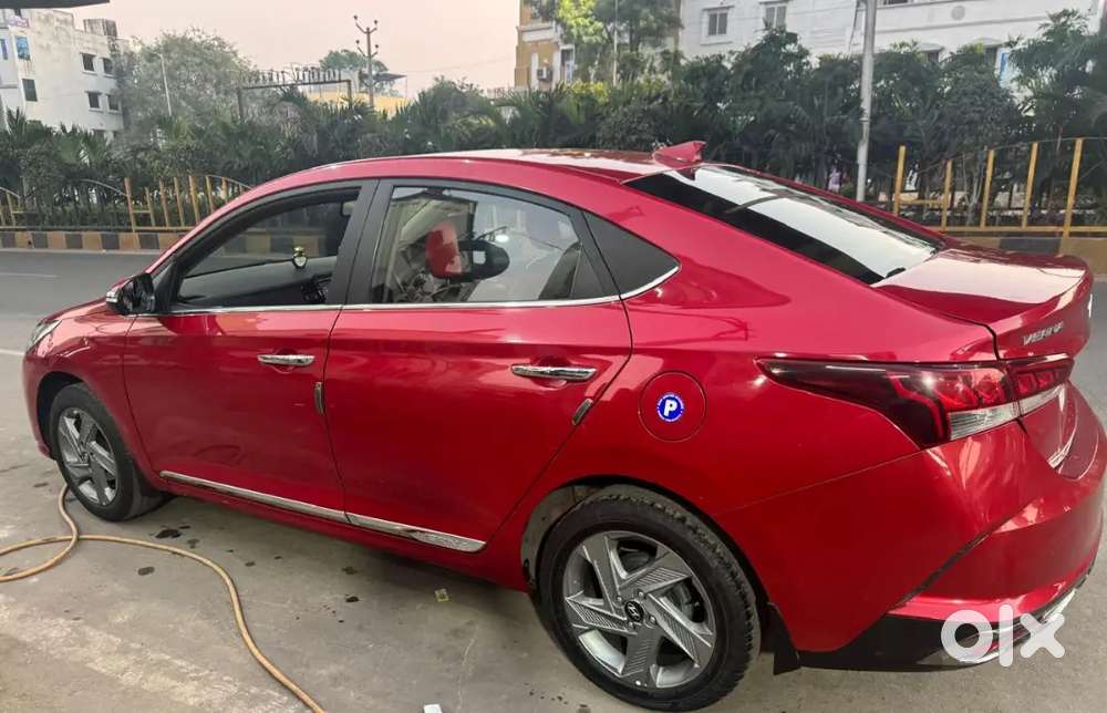 I Want To Sell My Verna 2020 1.6 Sx Sunroof