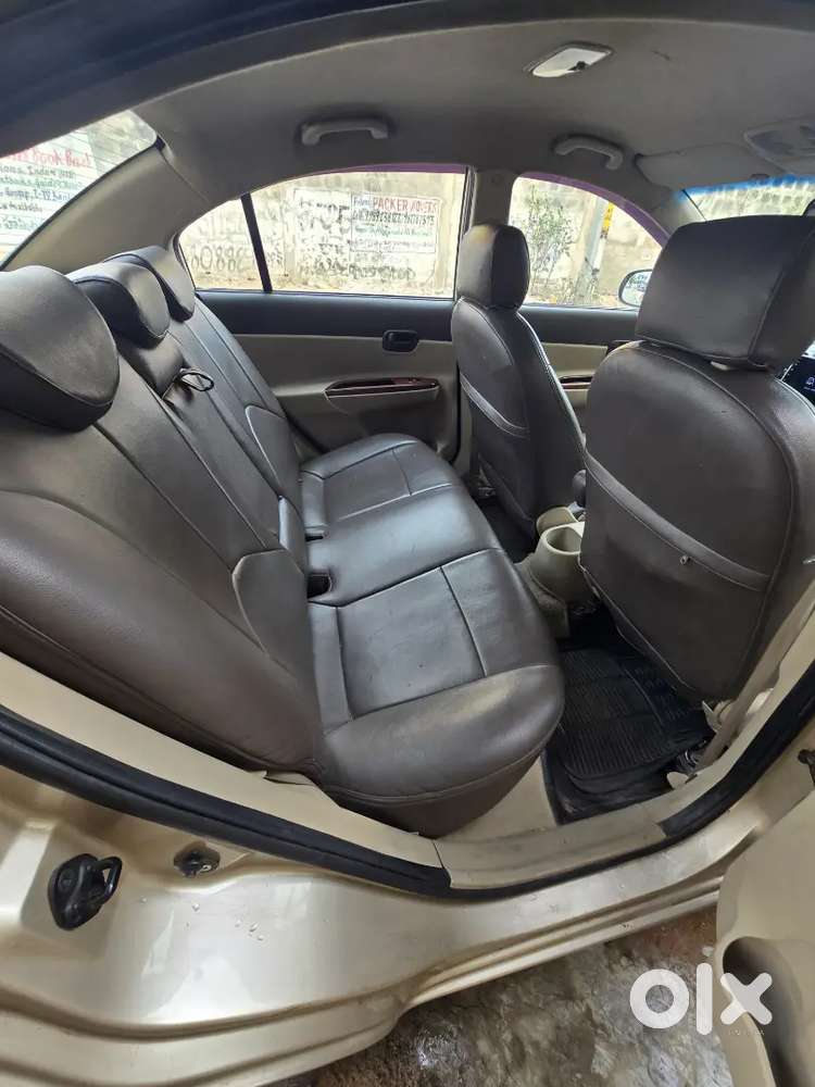 Hyundai Verna 2010