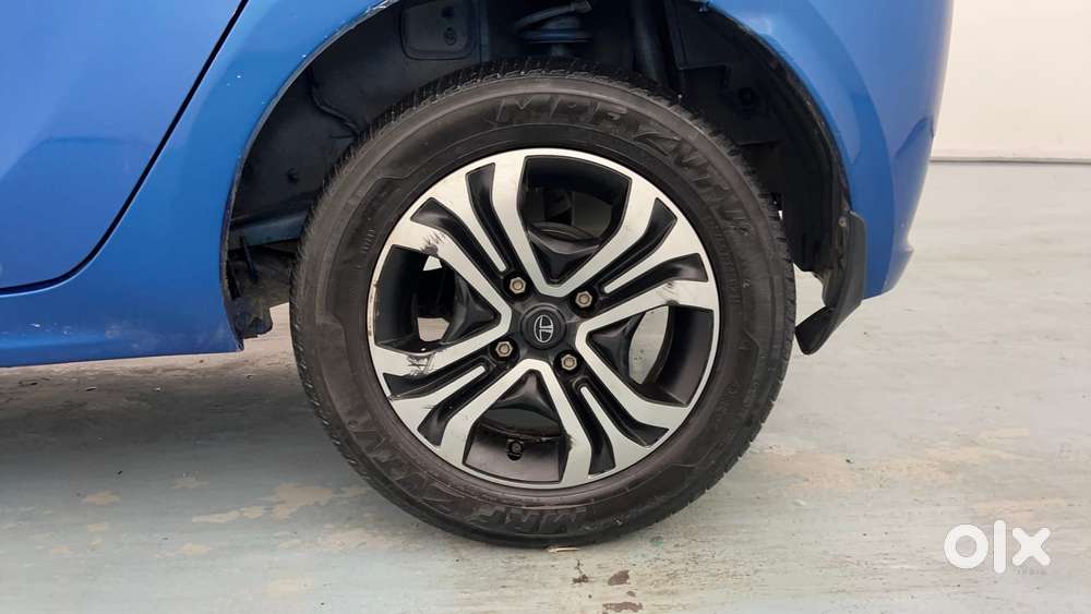 Tata Tiago 1.2 Revotron Xt Option, 2024, Petrol