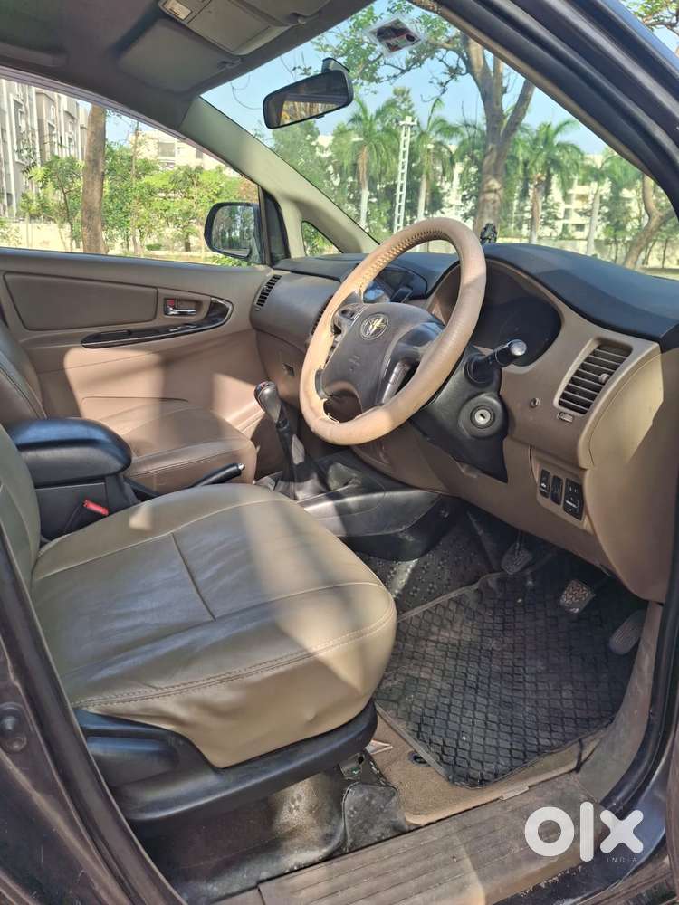 Toyota Innova 2.5 Z Diesel 7 Seater, 2015, Diesel