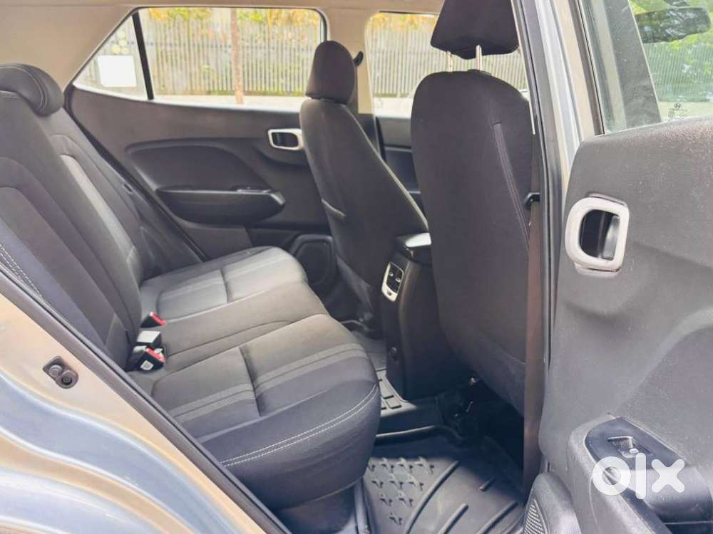 Maruti Suzuki Baleno Zeta Cvt, 2019, Petrol