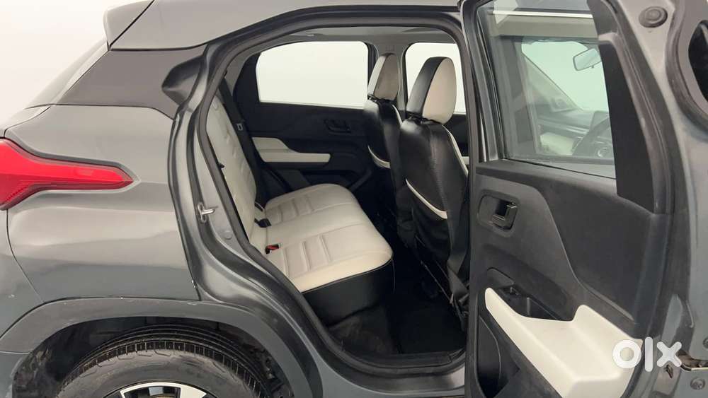 Tata Punch Accomplished Dazzle Sunroof Cng, 2024, Cng & Hybrids