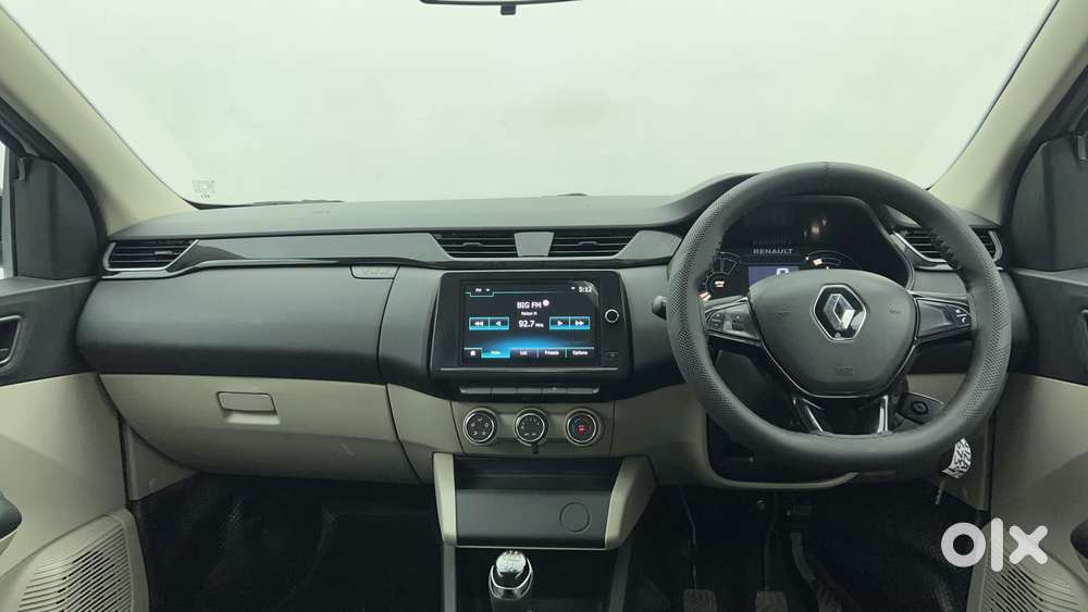 Renault Triber Rxt, 2022, Petrol