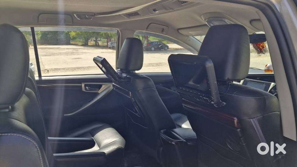 Toyota Innova Crysta Zx 2.4 Diesel 7 Seater, 2016, Diesel