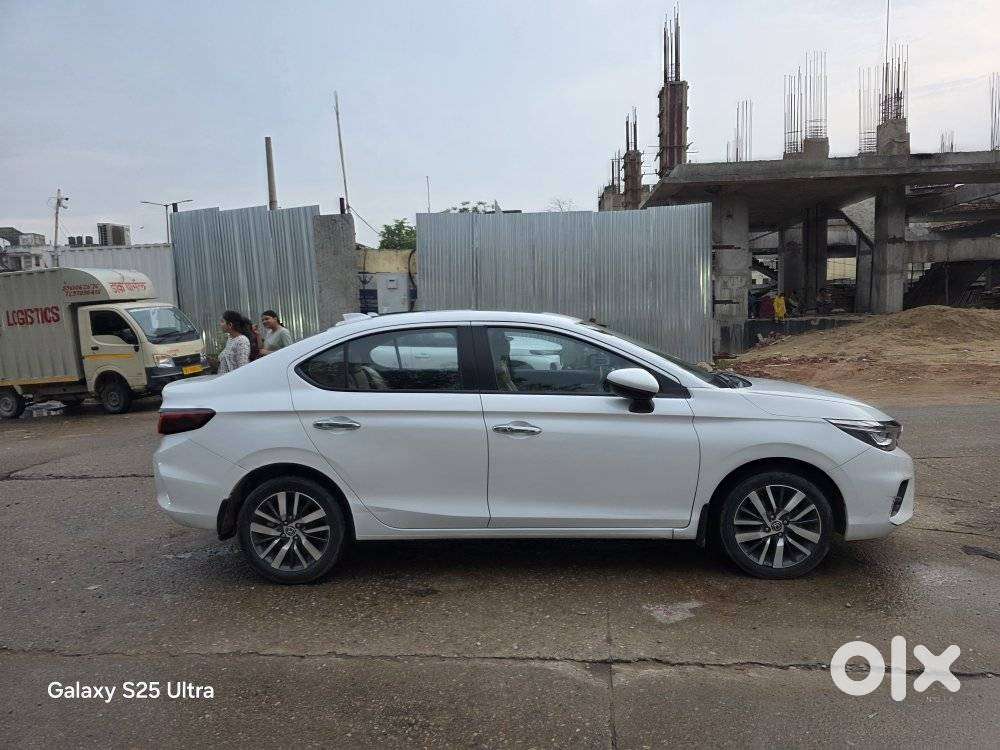 Honda City 1.5 Zx I-vtec Mt, 2023, Petrol