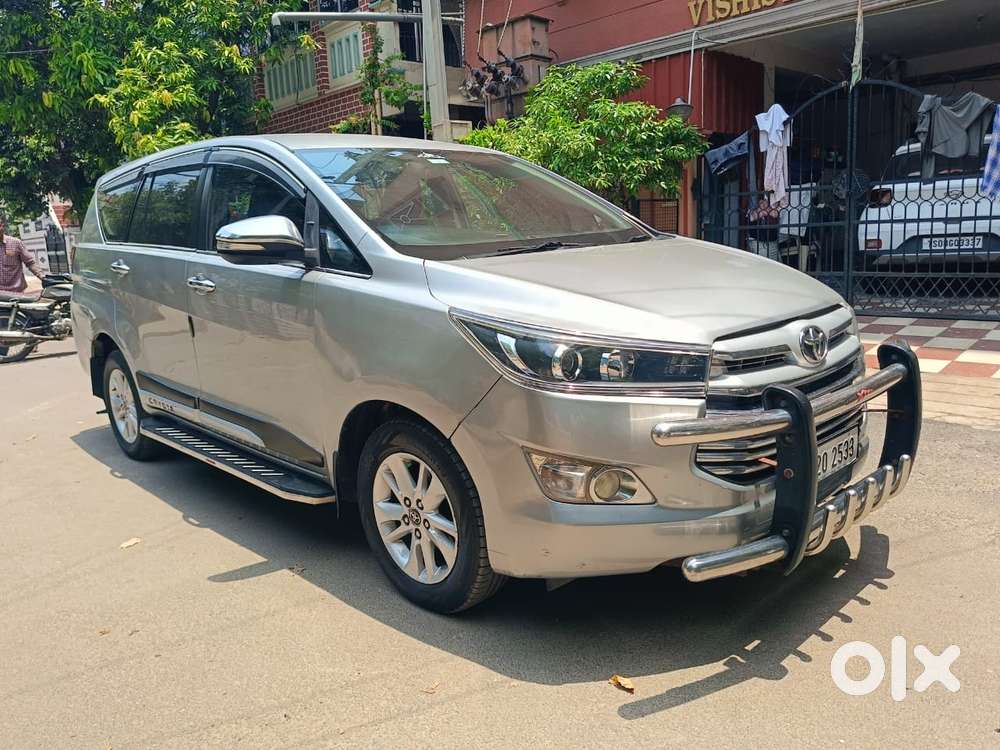 Toyota Innova Crysta 2.4 Vx Mt, 2016, Diesel