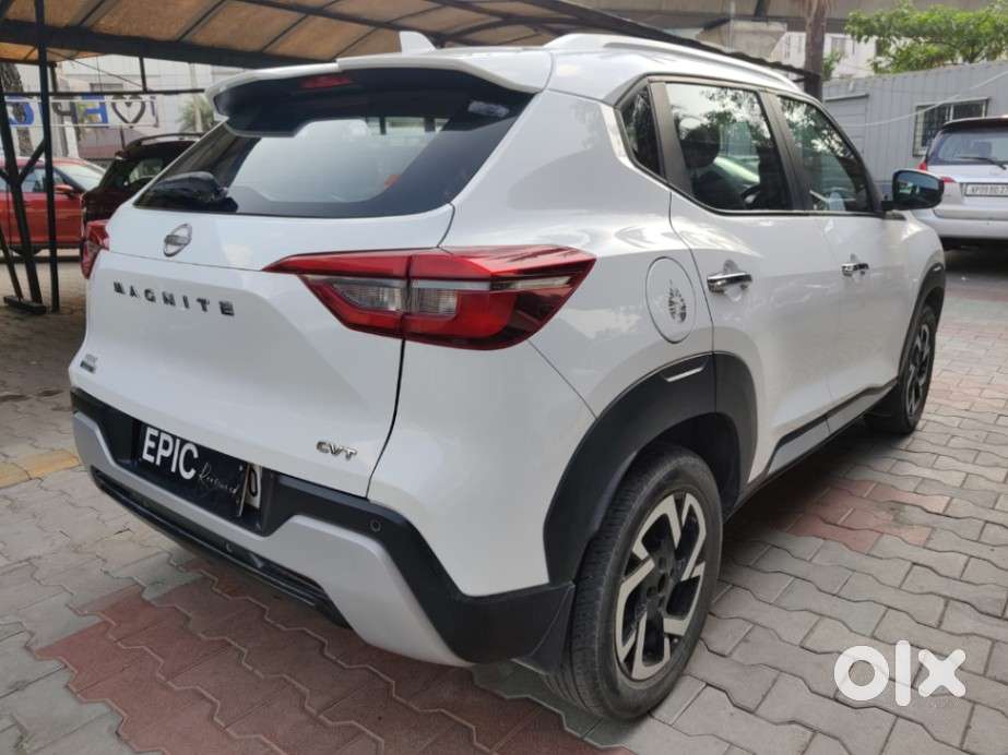 Nissan Magnite 1.0 Xv Turbo Cvt, 2022, Petrol