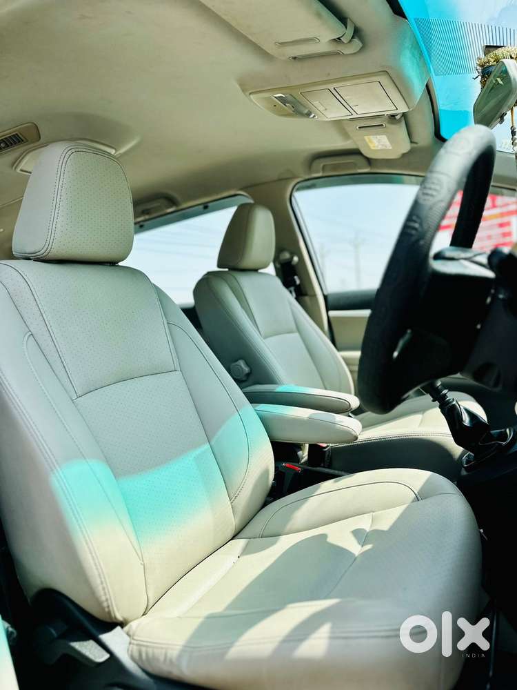 Mahindra Marazzo M8, 2018, Diesel