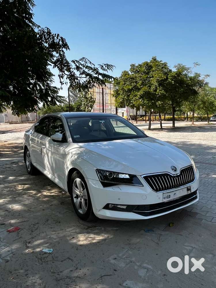 2017 Skoda Superb At Chandigarh Number