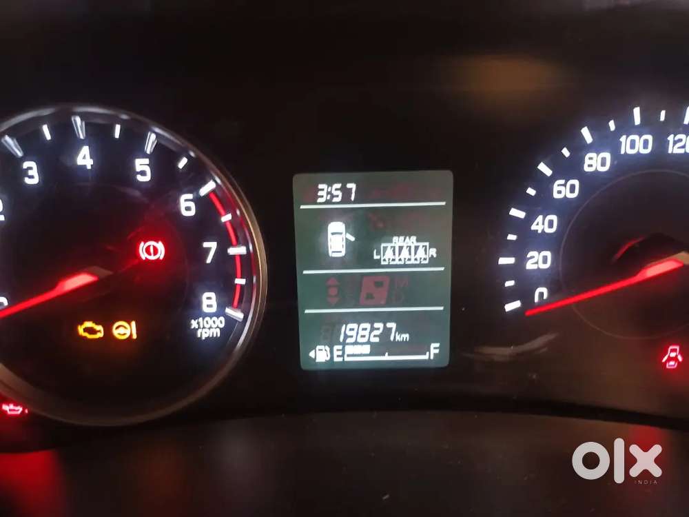Swift Vxi Maruti 2024 -good Condition Show Room Track