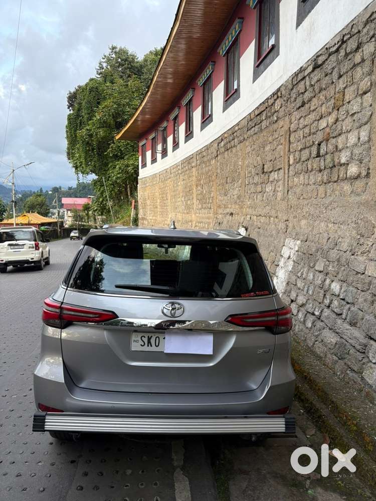 Toyota Fortuner 2022 Diesel 6092 Kms Driven