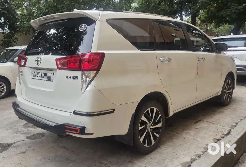 Toyota Innova Crysta Zx At 2022 Diesel