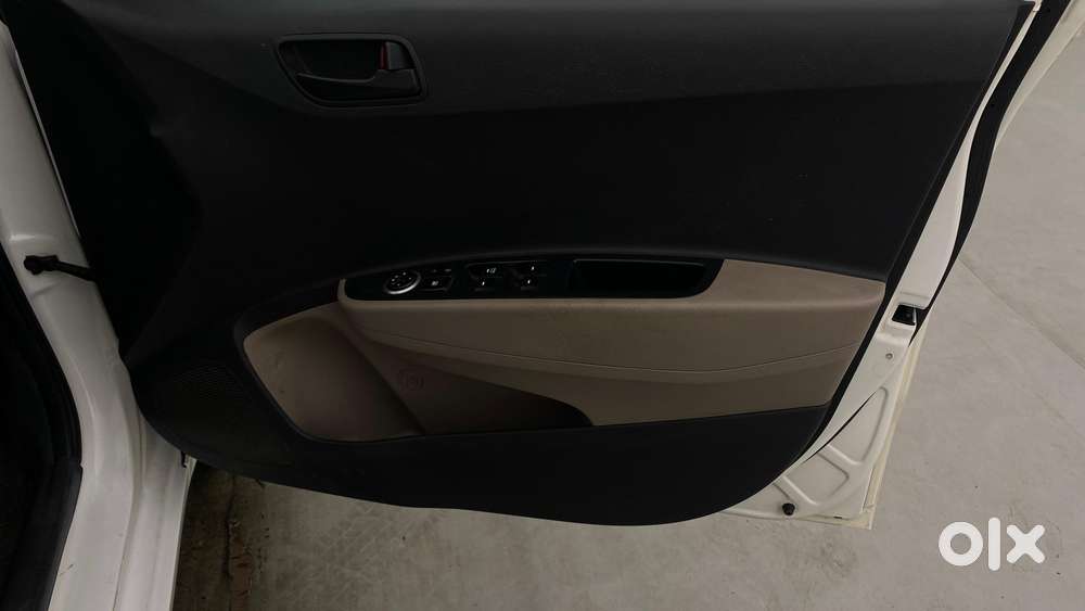 Hyundai Grand I10 Magna At, 2016, Petrol