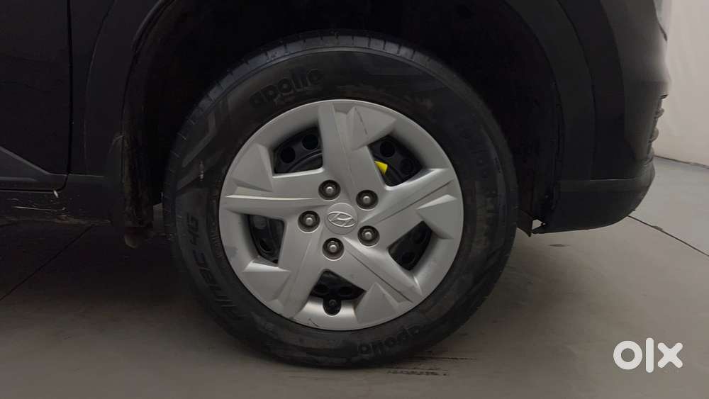 Hyundai Venue 1.2 S (o), 2022, Petrol