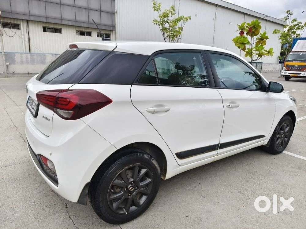 Hyundai I20 Asta 1.4 With Avn Crdi, 2018, Diesel