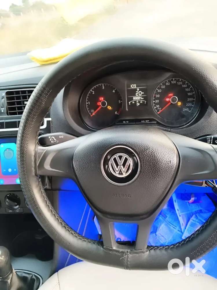 Volkswagen Polo 2015