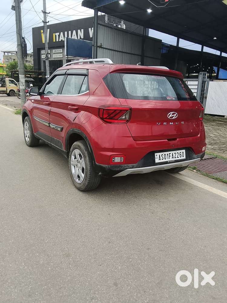 Hyundai Venue S 1.2 Petrol, 2022, Petrol