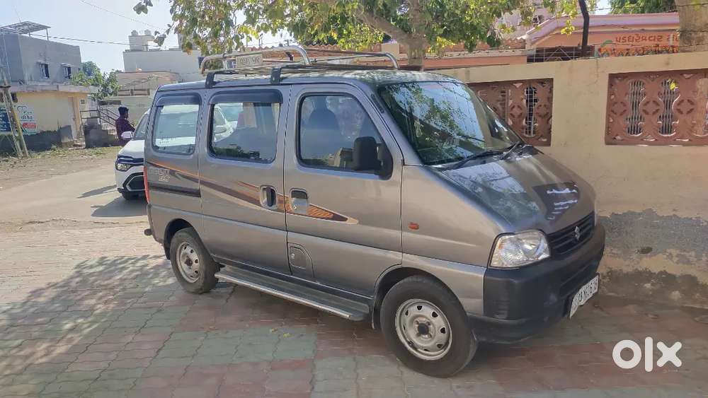 Maruti Suzuki Ecco 2022 Cng & Hybrids 98000 Km Driven Good Condisan