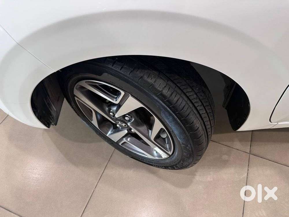 Hyundai Aura [2023-ongoing] 1.2 Sx Plus Petrol Amt, 2023, Petrol
