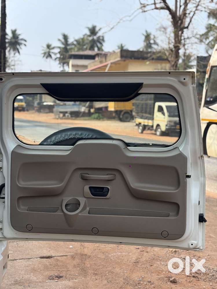 Mahindra Tuv 300 T8, 2018, Diesel