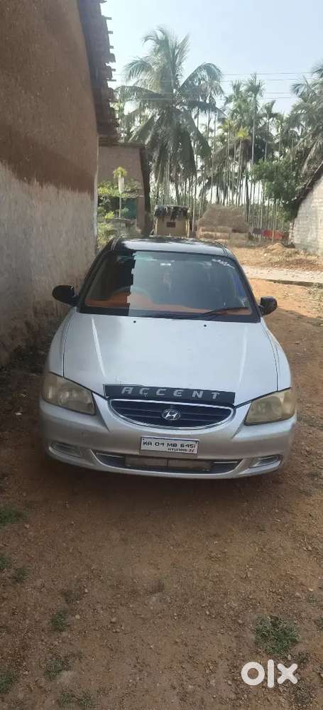 Hyundai Accent Hatchback 2005 Petrol 15000 Km Driven