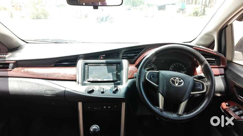 Toyota Innova Crysta 2.4 G Mt 8s, 2017, Diesel