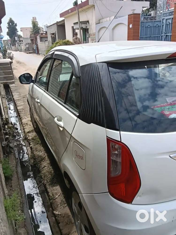 Tata Bolt 2016
