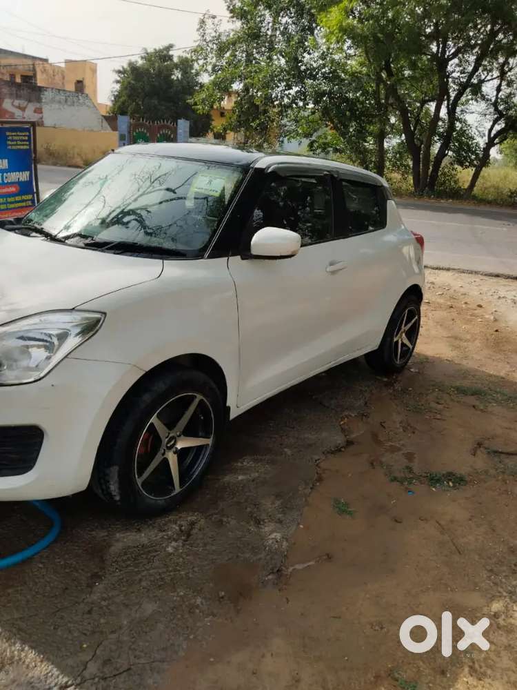 Maruti Suzuki Swift 2023 Vxi Ags