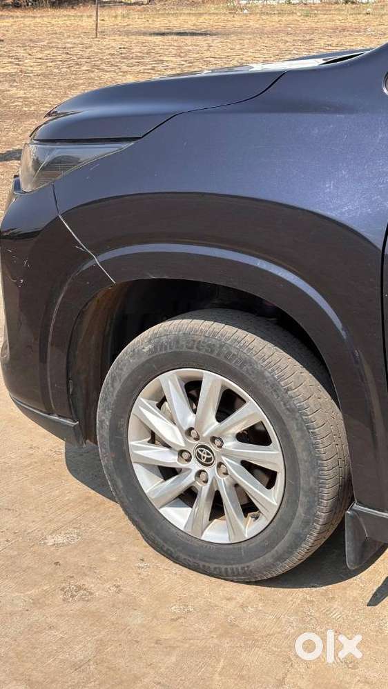 Toyota Innova Hycross, 2023, Petrol