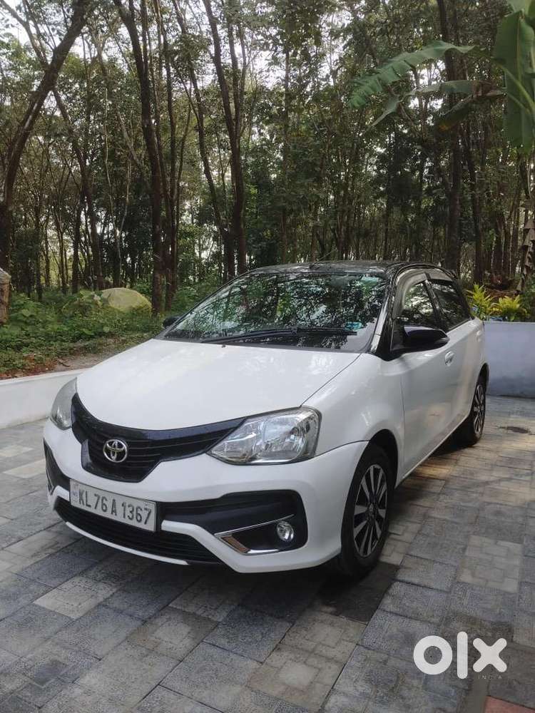 Toyota Etios Liva 2019 Dual Tone