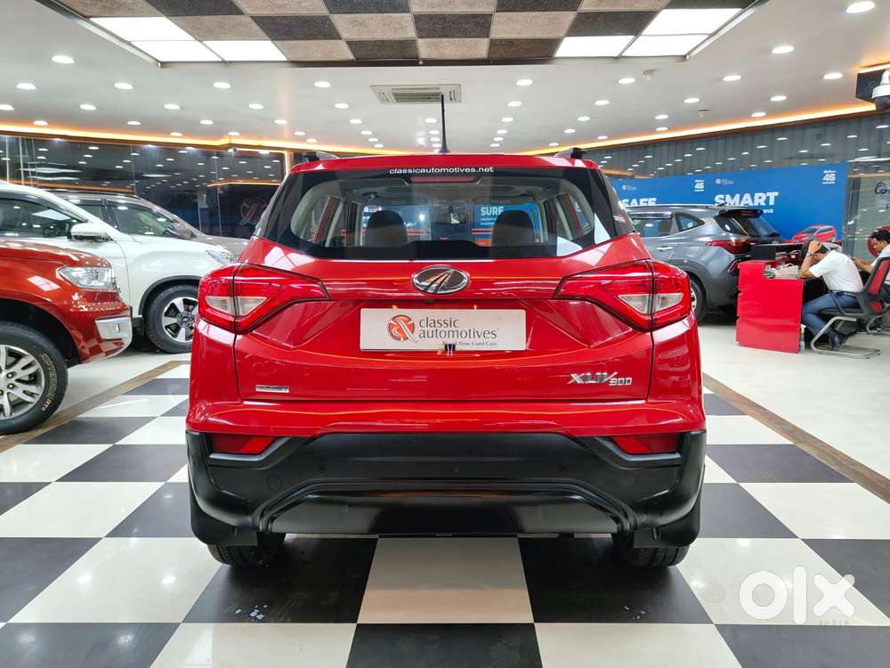 Mahindra Xuv300 1.2 W6 Amt Petrol, 2022, Petrol