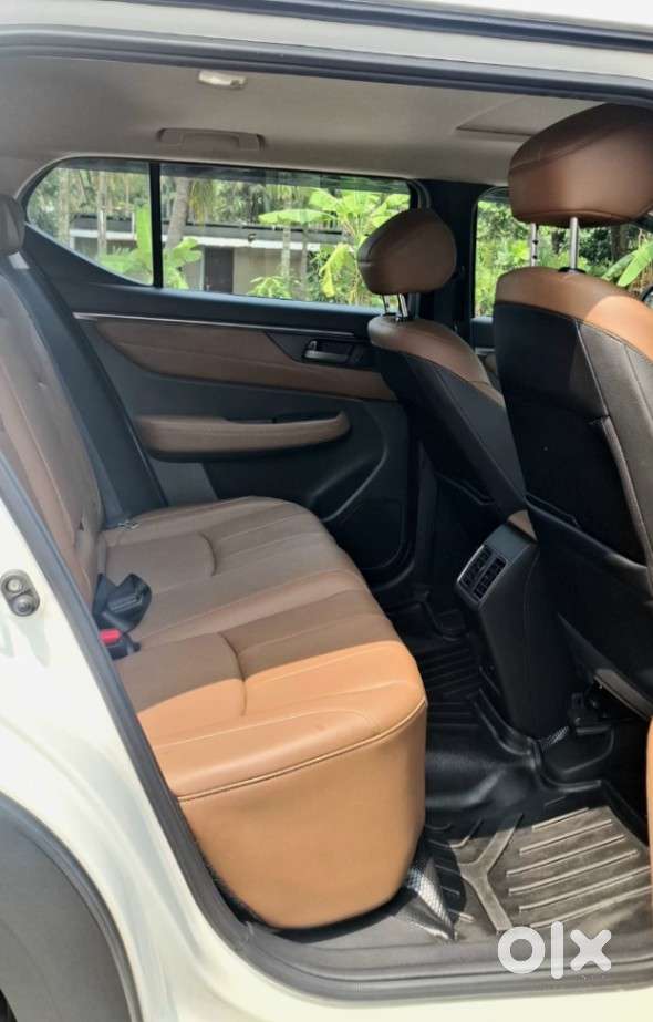 Honda Elevate Zx Mt, 2023, Petrol