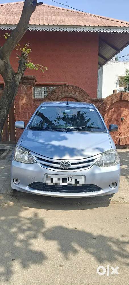 Lady Doctor Driven Toyota Etios 2013 Petrol Manual