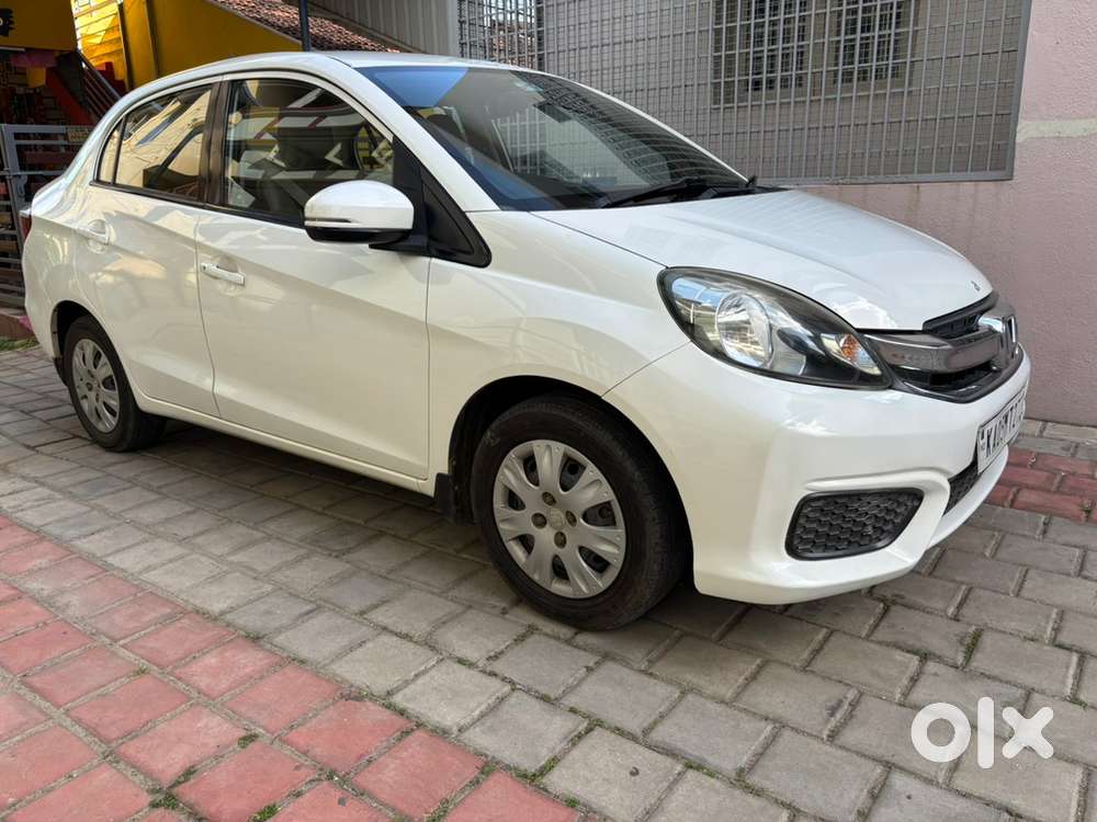 Honda Amaze Petrol Well Maintained