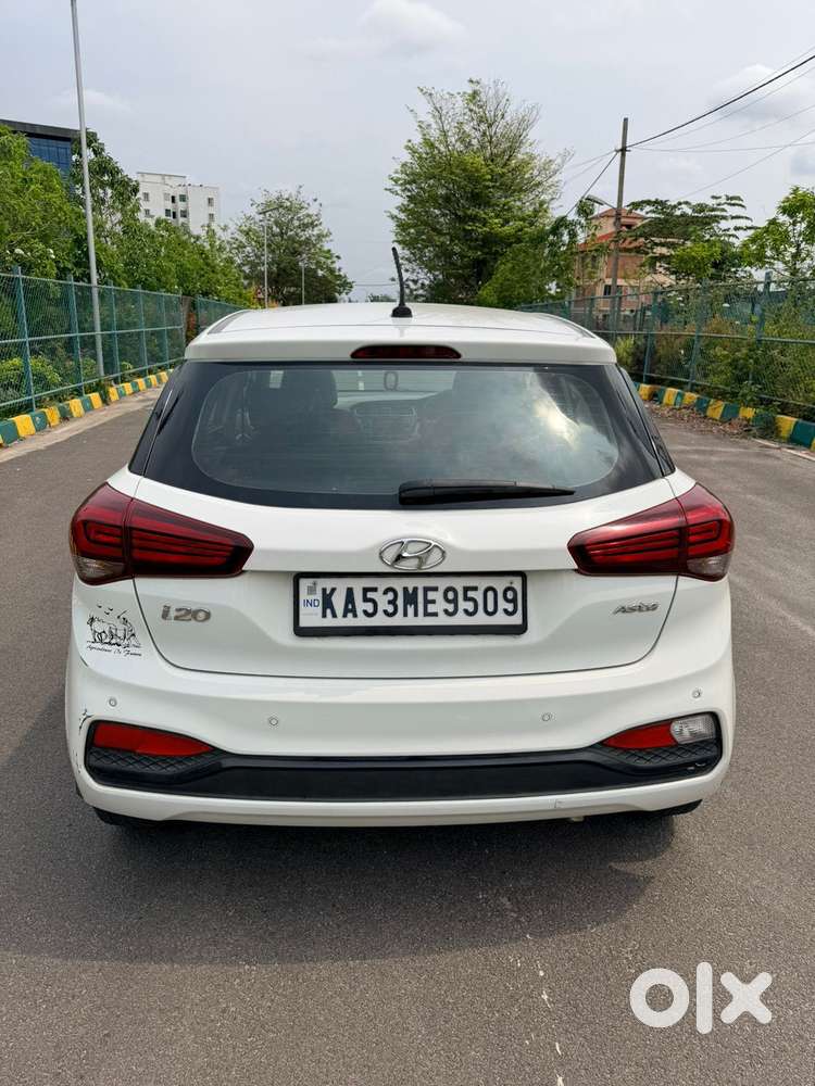Hyundai I20 Asta (o) 1.2 Mt, 2018, Petrol