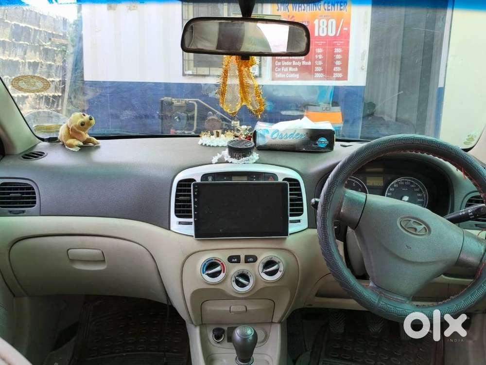 Verna. Hyundai