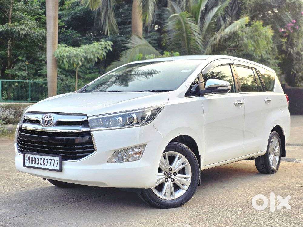 Toyota Innova Crysta 2.8 Zx At 7 Seater, 2016, Diesel