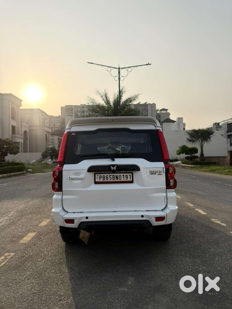 Mahindra Scorpio Classic Diesel Manual 2026