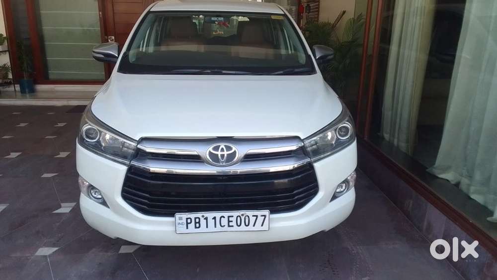 Toyota Innova Crysta 2016 Diesel Well Maintained