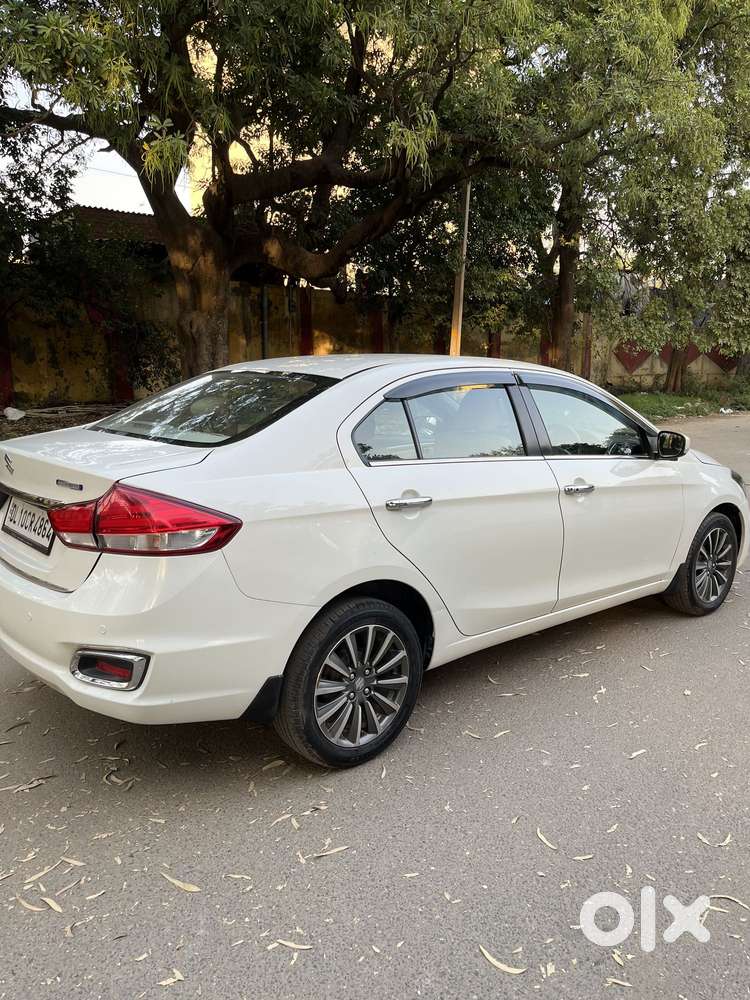 Maruti Suzuki Ciaz Smart Hybrid Alpha , 2022, Petrol