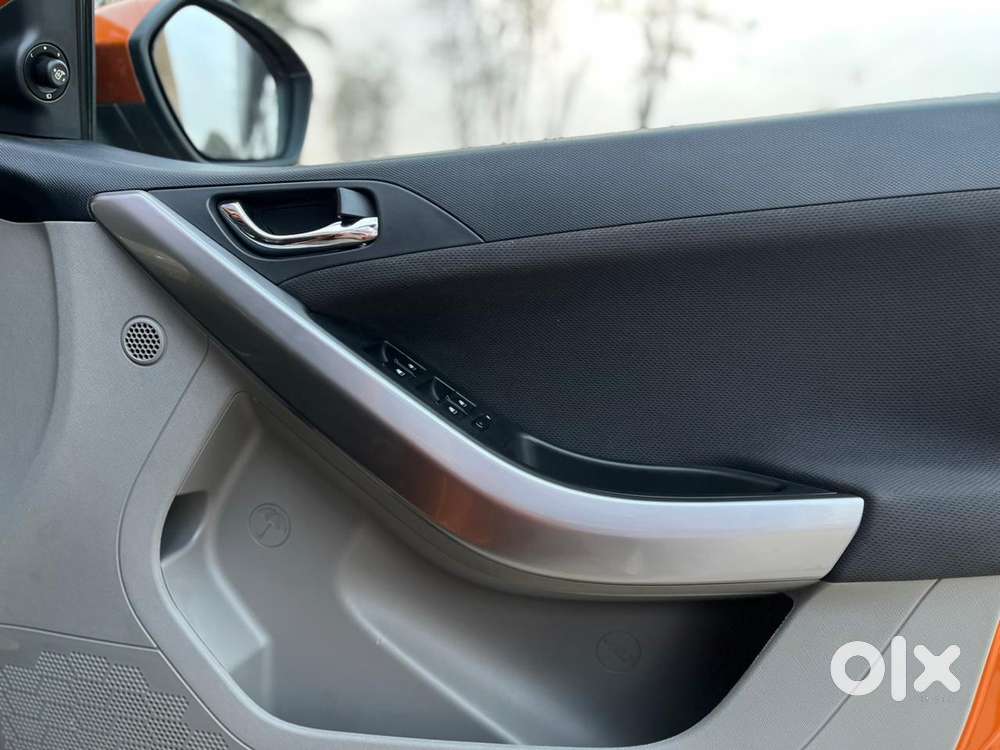 Tata Nexon 1.2 Revotron Xza Plus, 2018, Petrol