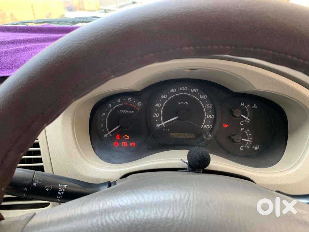 Toyota Innova Diesel Manual 2011 Year In Good & Excellent Condition