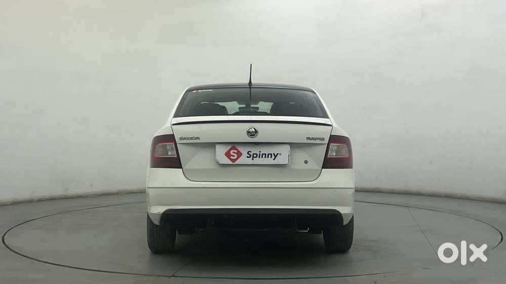 Skoda Rapid 1.0 Style At, 2021, Petrol