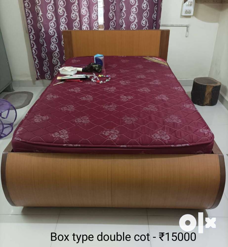 Box type outlet double cot