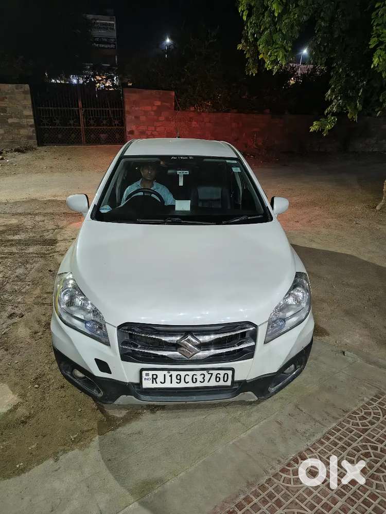 Maruti Suzuki S-cross 2016 Diesel Well Maintained