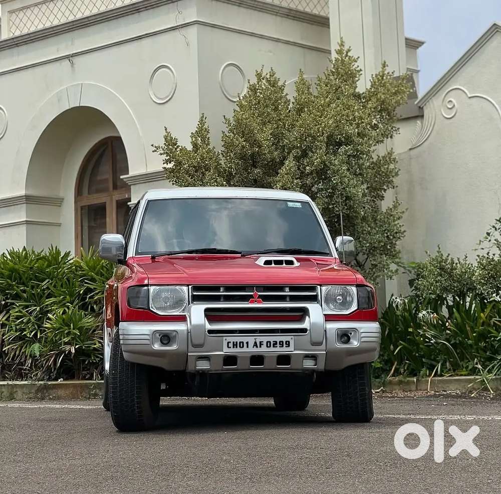Mitsubishi Pajero Sfx 2011