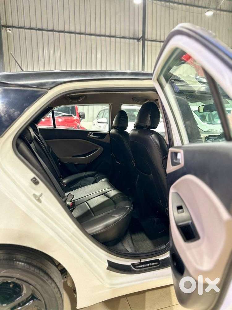 Hyundai New I20 1.2 Asta (o) Mt, 2020, Petrol