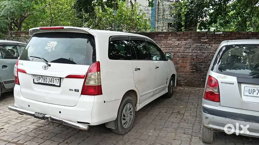 Toyota Innova 2014