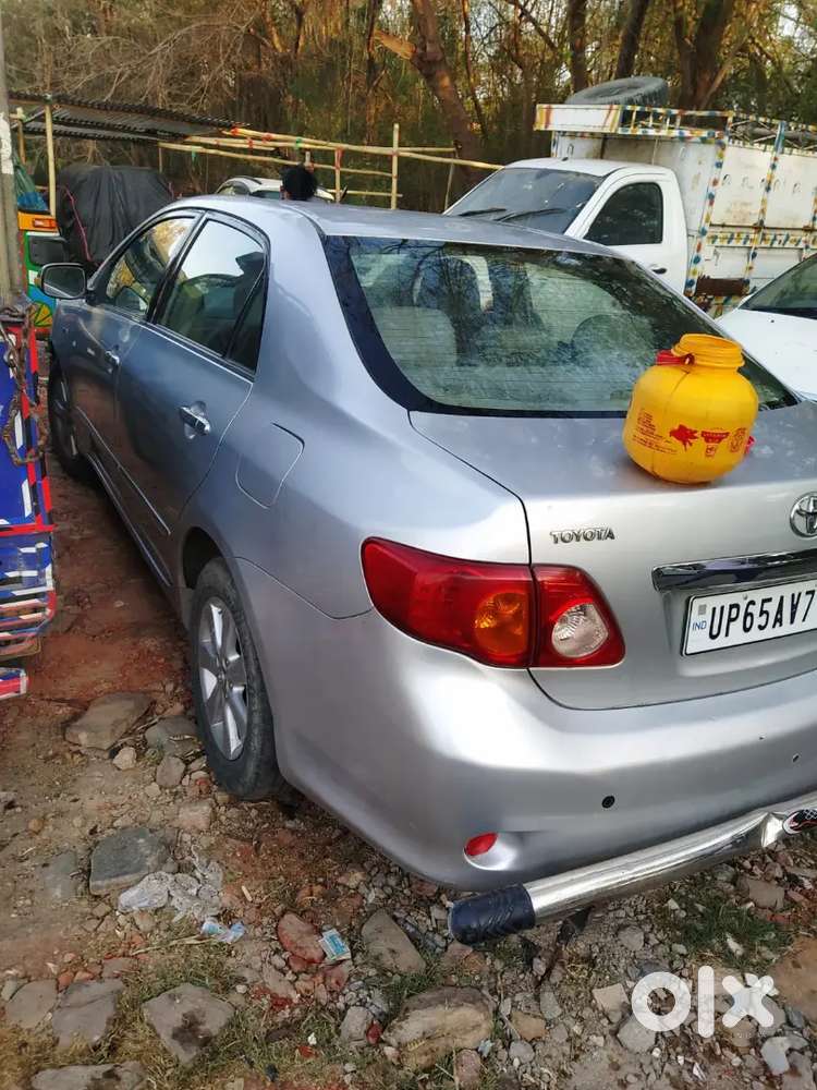 Toyota Corolla Altis 2010